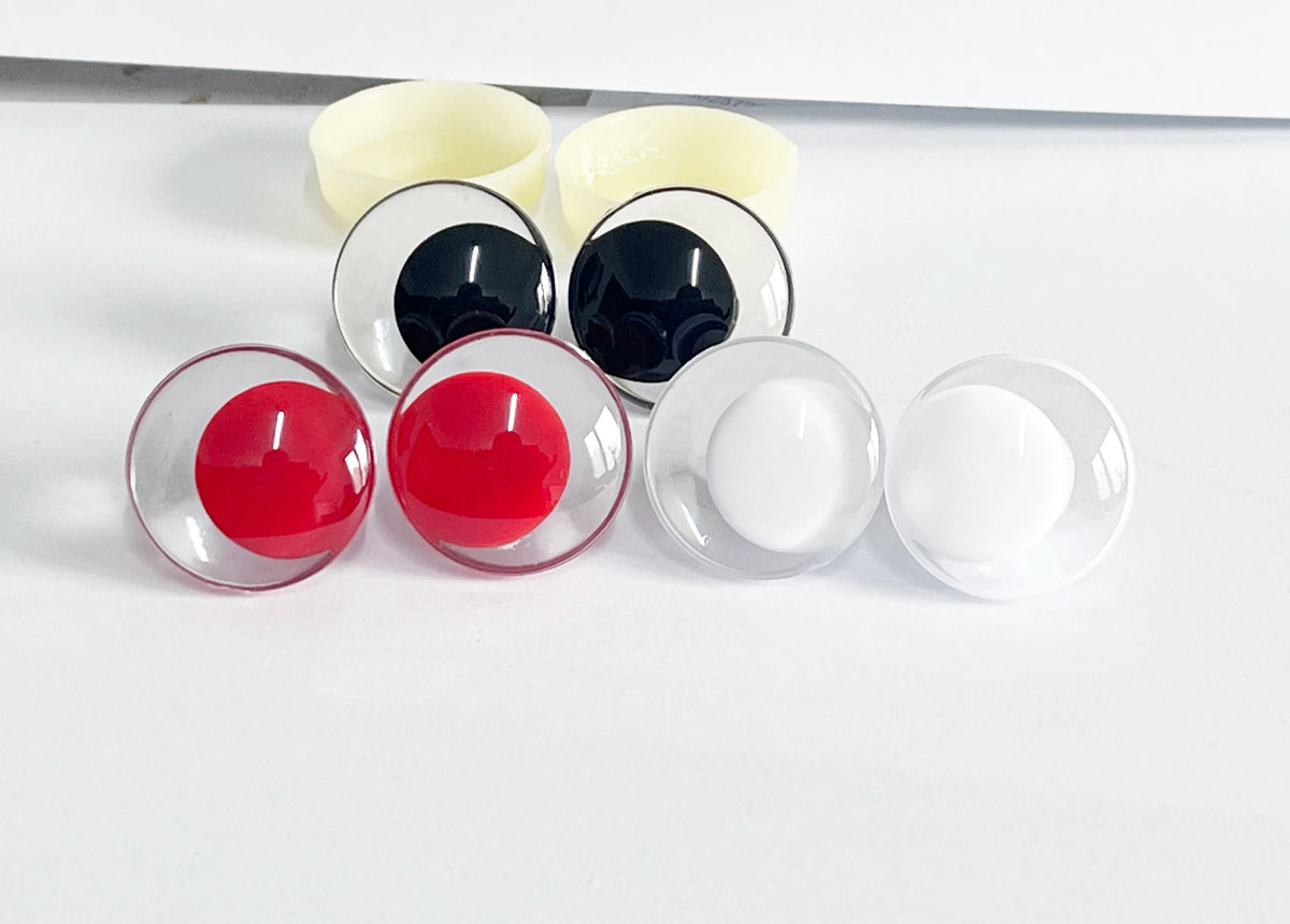 20 Stück NEU 12mm-40mm 3D Komische Runde Klare Weiße Schwarze Rote Pupillen-Spielzeugaugen Seltsame Augen mit Harter Unterlegscheibe-Masckaszem